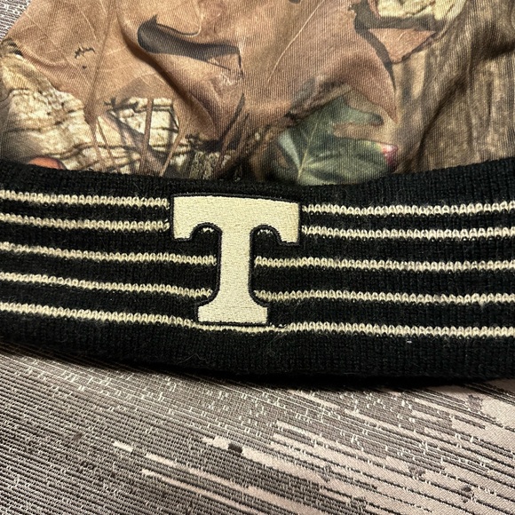 TENNESSEE VOLS Camo Tobaggan - Picture 2 of 9